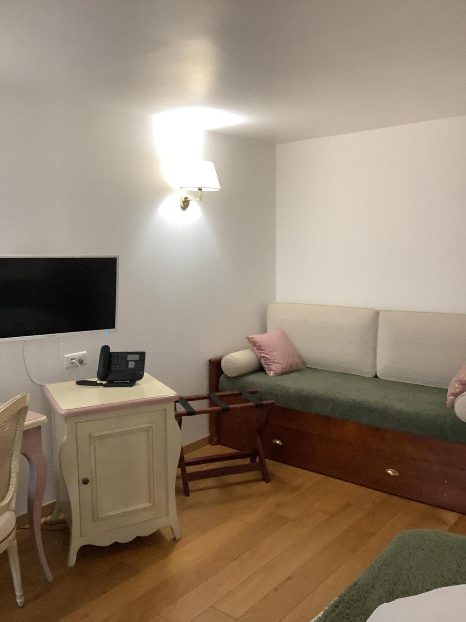 Hotel Logis Le Marronnier Buffon Habitación foto