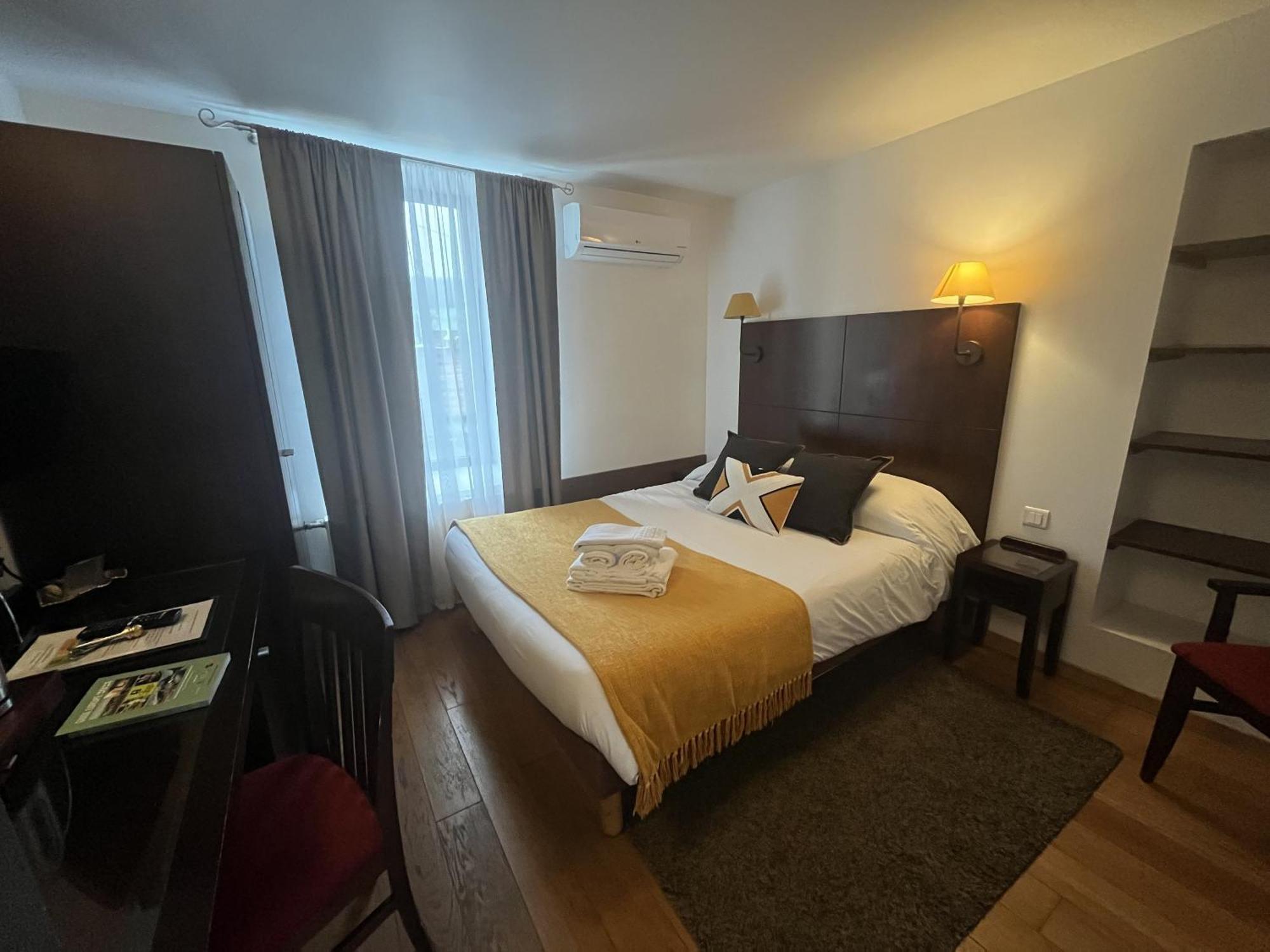 Hotel Logis Le Marronnier Buffon Habitación foto